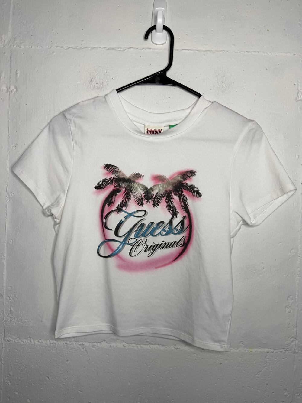 NEW Guess Womens Baby Tee Air brush Graphic Palm Trees Size Medium White